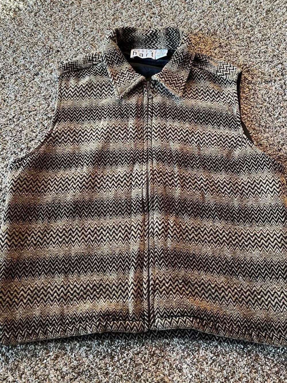 Keren Hart brown chevron print velour zip up vest